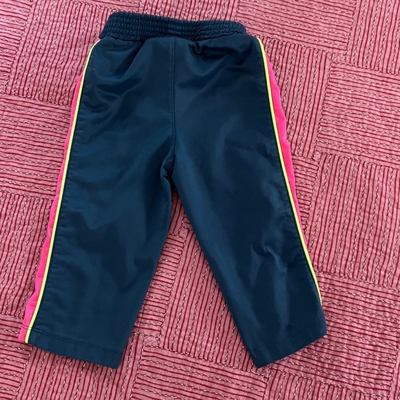 Nike Kids size 18 months Black Joggers with Red and neon Yellow Stripes - Picture 9 of 10